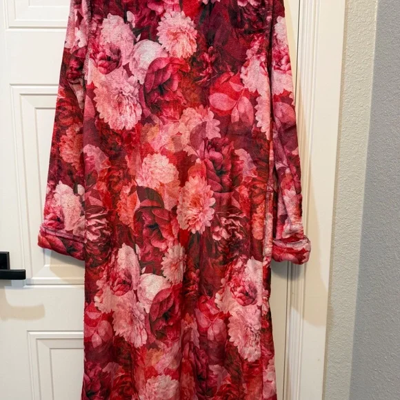 Johnny Was Robe - Picture 4 of 4